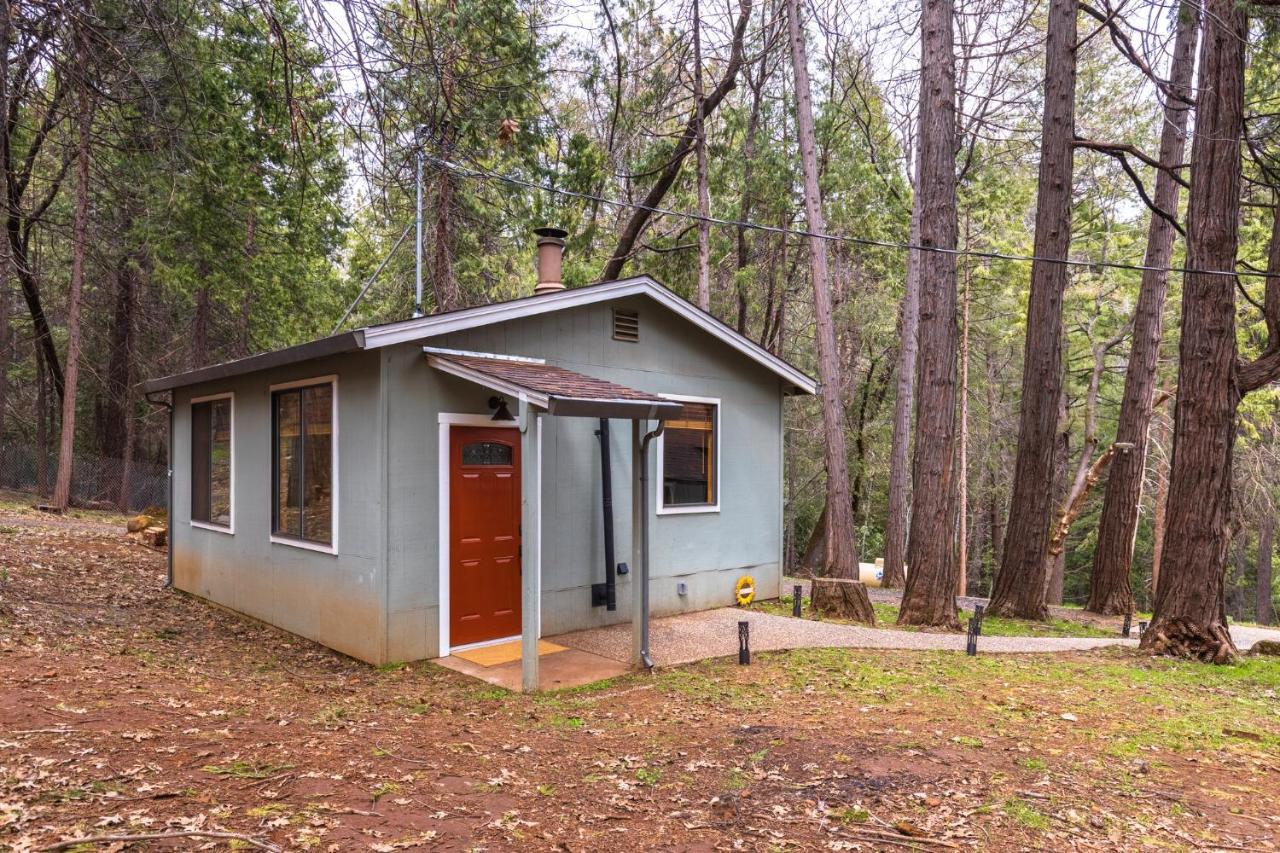 Little House In The Big Woods Hotel Forest Ranch Екстериор снимка